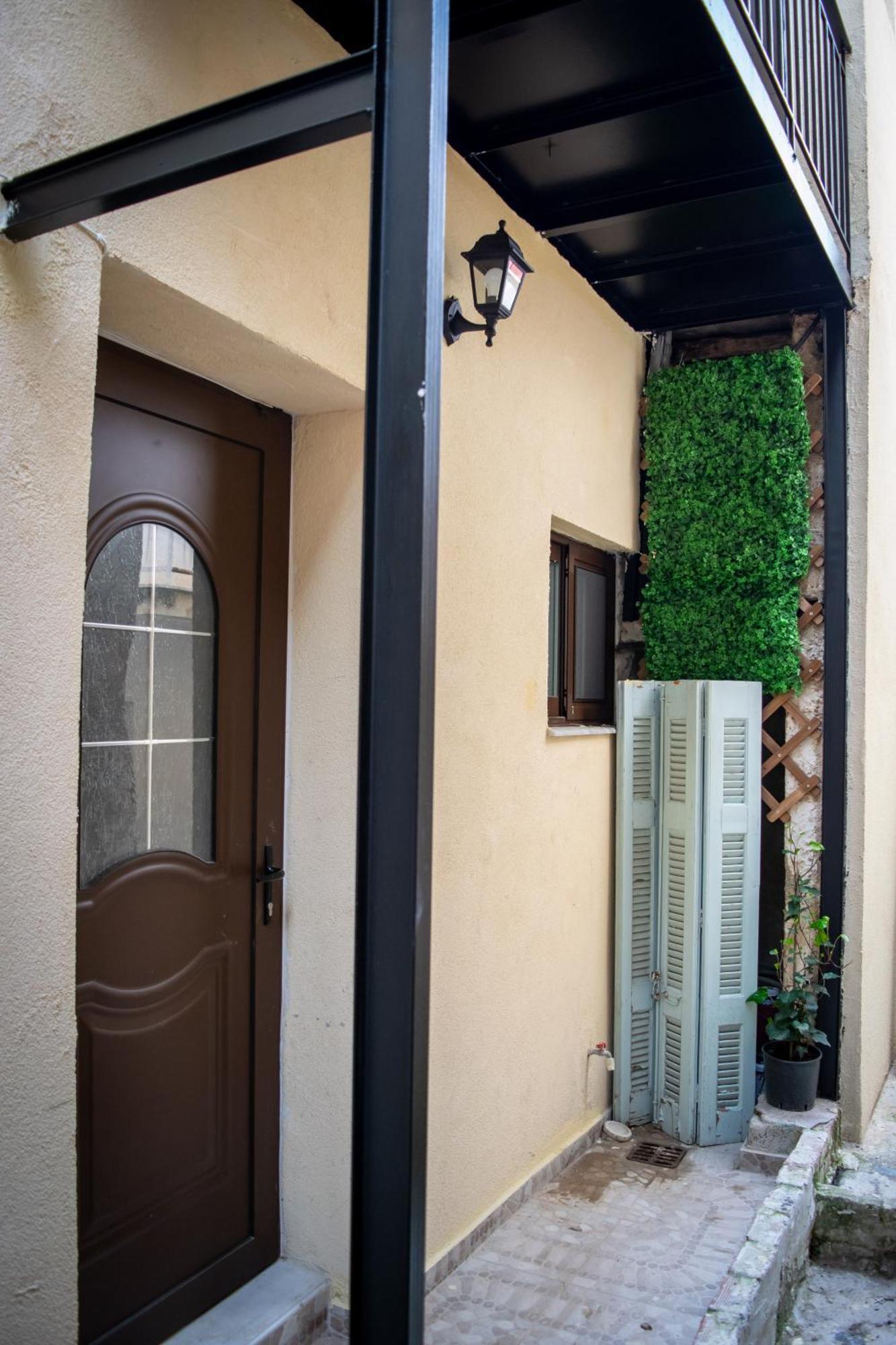 Selini Apartment Нафплион Екстериор снимка